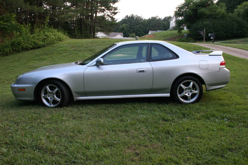 Illustration for article titled At $6,000, Could This 2001 Honda Prelude SH Be the Start of Something Big?